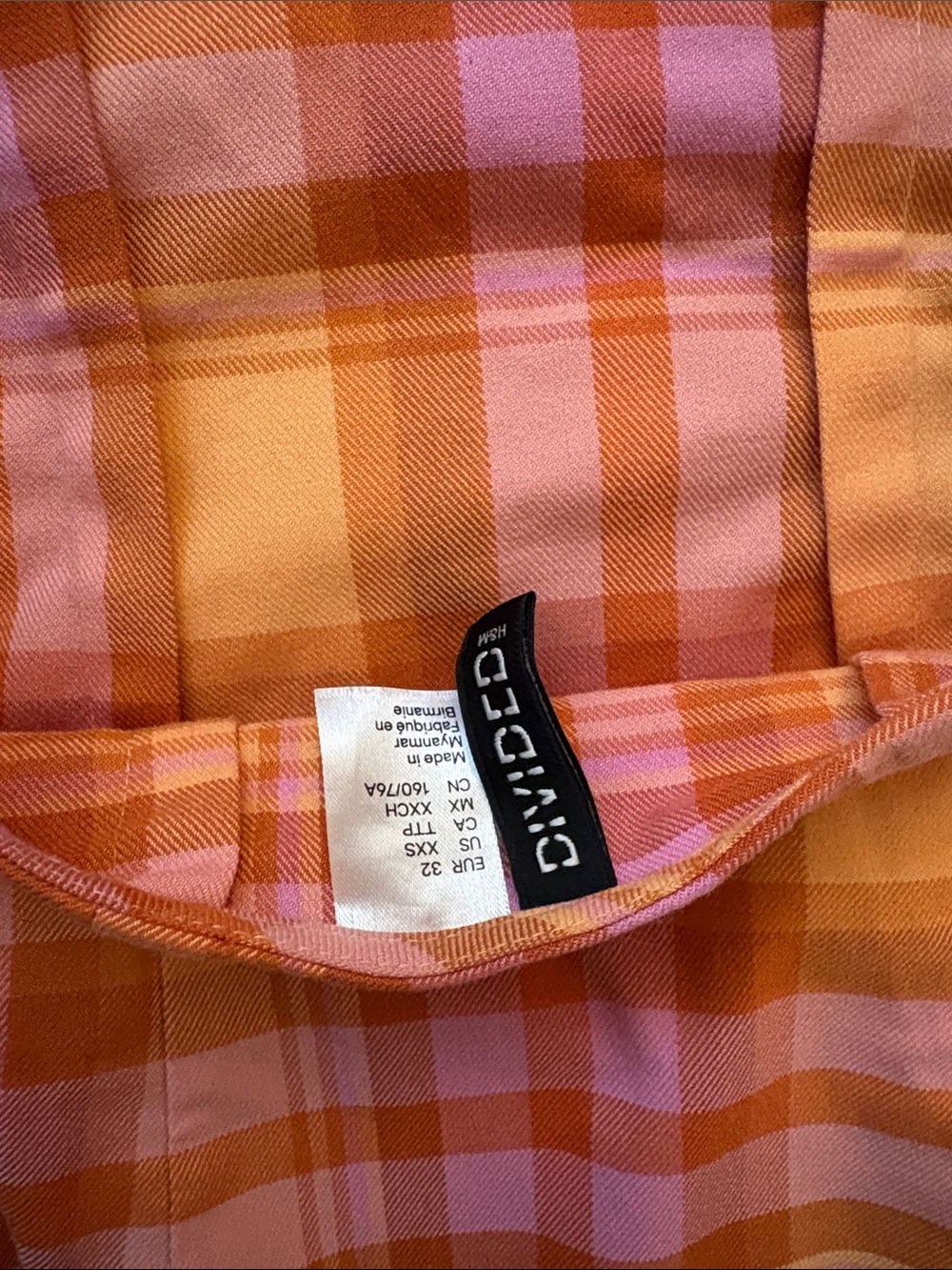 Divided dress - Picture 3 of 3
